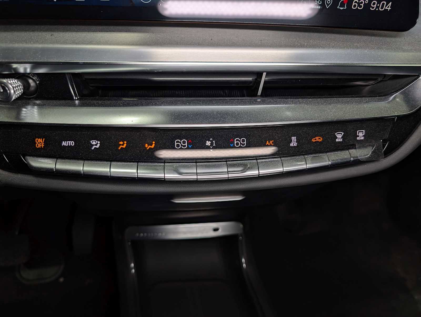 New 2025 Cadillac Lyriq Luxury image 31