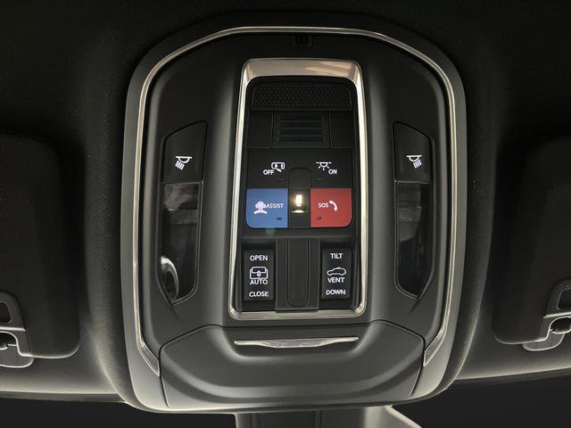 New 2025 Jeep Grand Cherokee Laredo X w/ Trailer Tow Package image 23