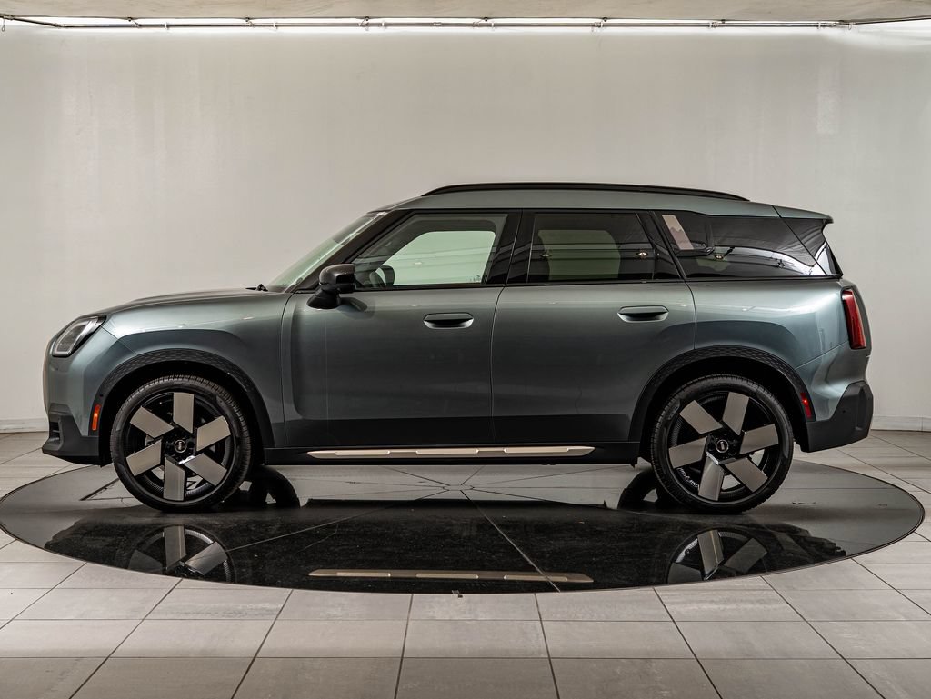 Certified 2025 MINI Cooper Countryman S w/ Comfort Package Max AWD/4WD image 8