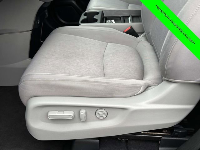 Used 2024 Honda Odyssey EX image 4