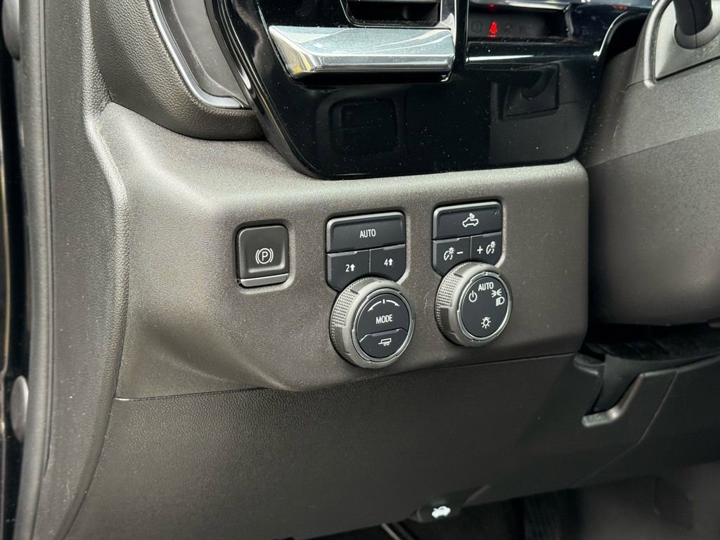 Used 2022 Chevrolet Silverado 1500 LT image 16