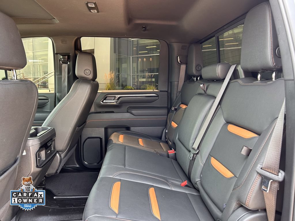 Used 2025 GMC Sierra 2500 AT4 w/ AT4 Premium Plus Package AWD/4WD image 16
