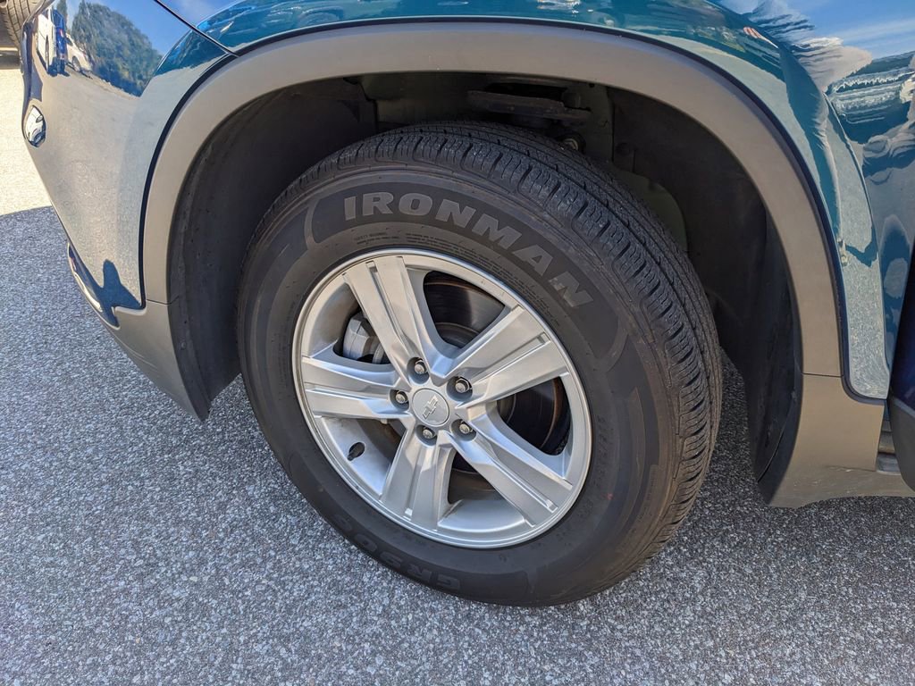 Used 2020 Chevrolet Trax LT w/ Driver Confidence Package image 37