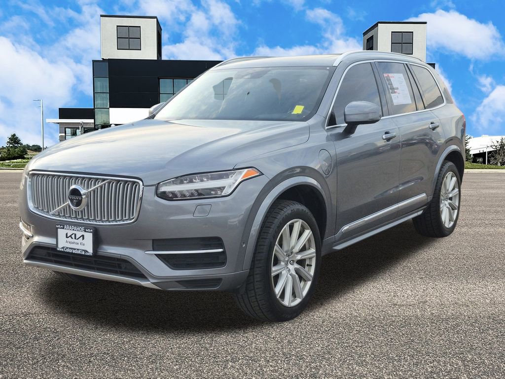 Used 2017 Volvo XC90 T8 Inscription w/ Vision Package image 4
