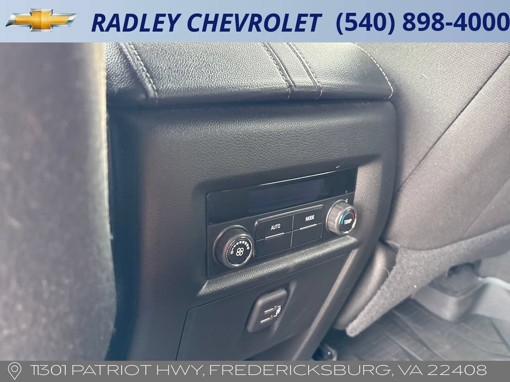Certified 2023 Chevrolet Traverse LT FWD image 13