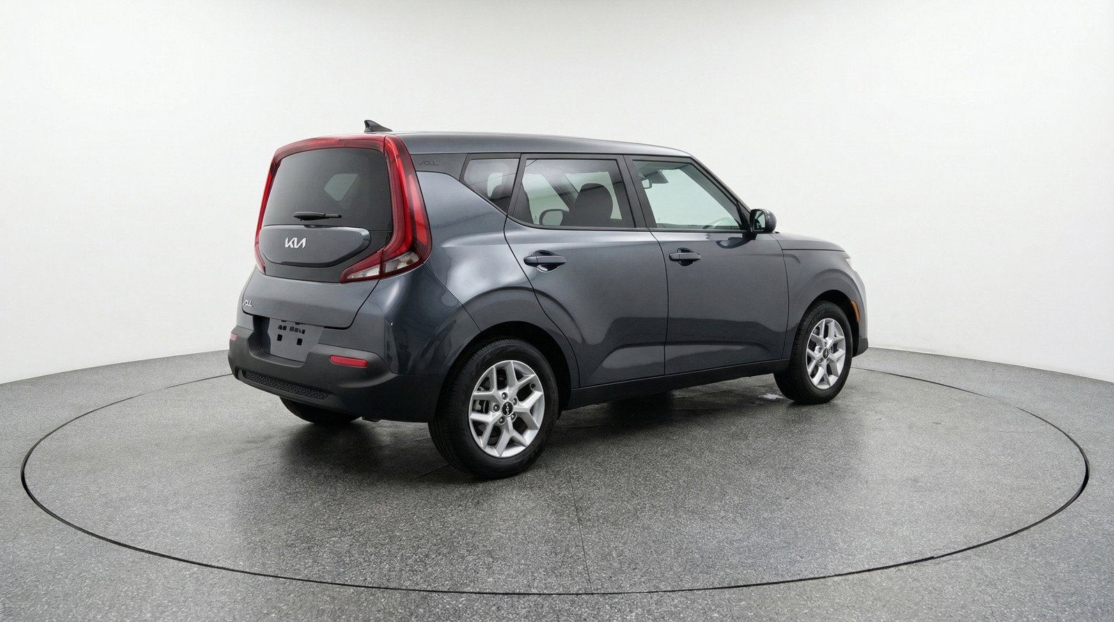 Used 2025 Kia Soul LX w/ LX Technology Package FWD image 9
