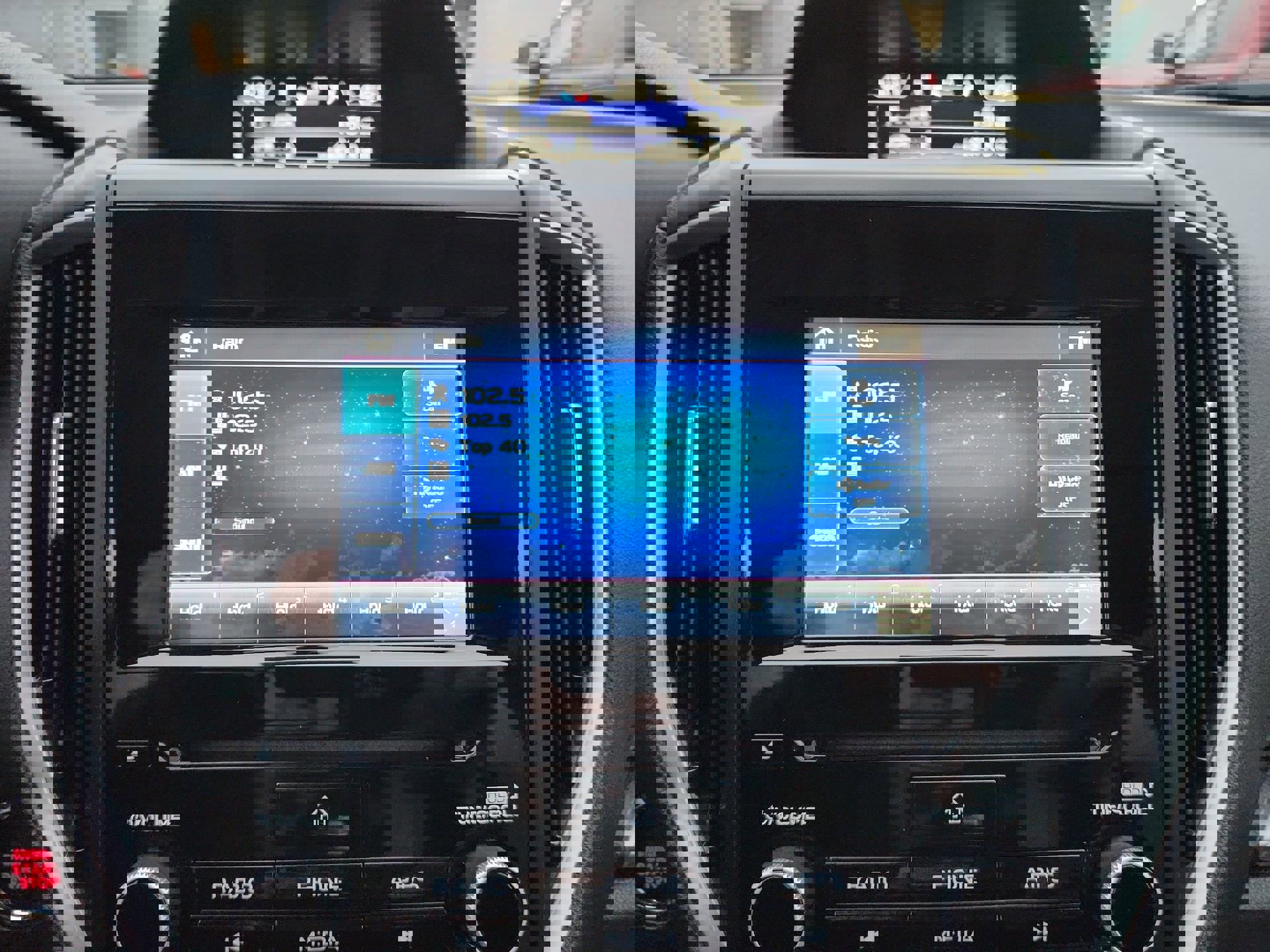 Used 2022 Subaru Forester Premium image 12