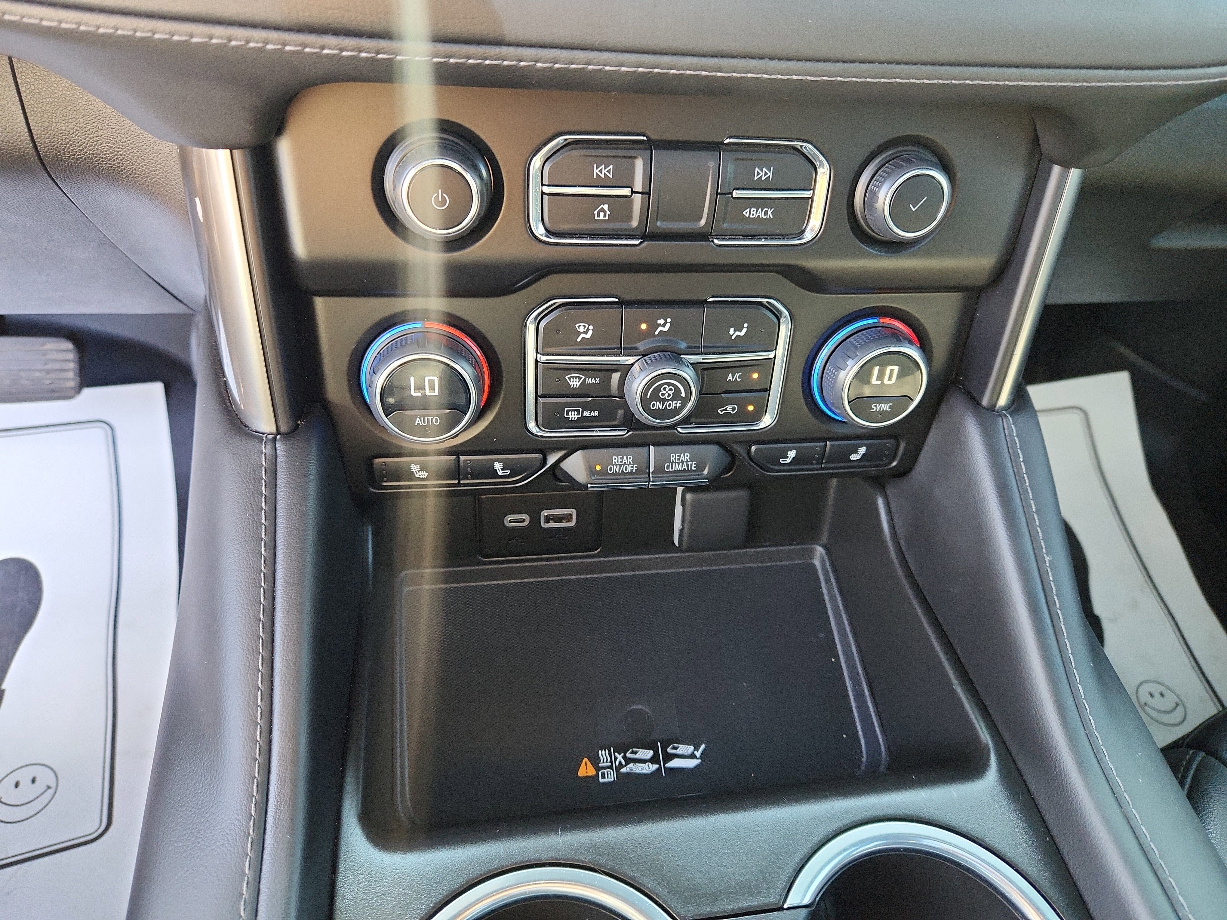 Used 2023 Chevrolet Suburban Z71 w/ Z71 Off-Road Package image 35