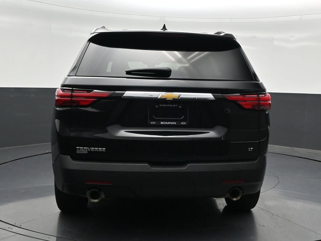 Used 2024 Chevrolet Traverse LT FWD image 4