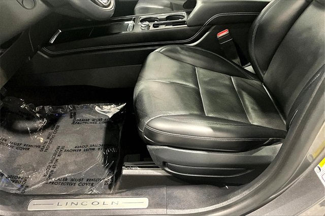 Used 2021 Lincoln Corsair Reserve w/ Equipment Group 201A image 19