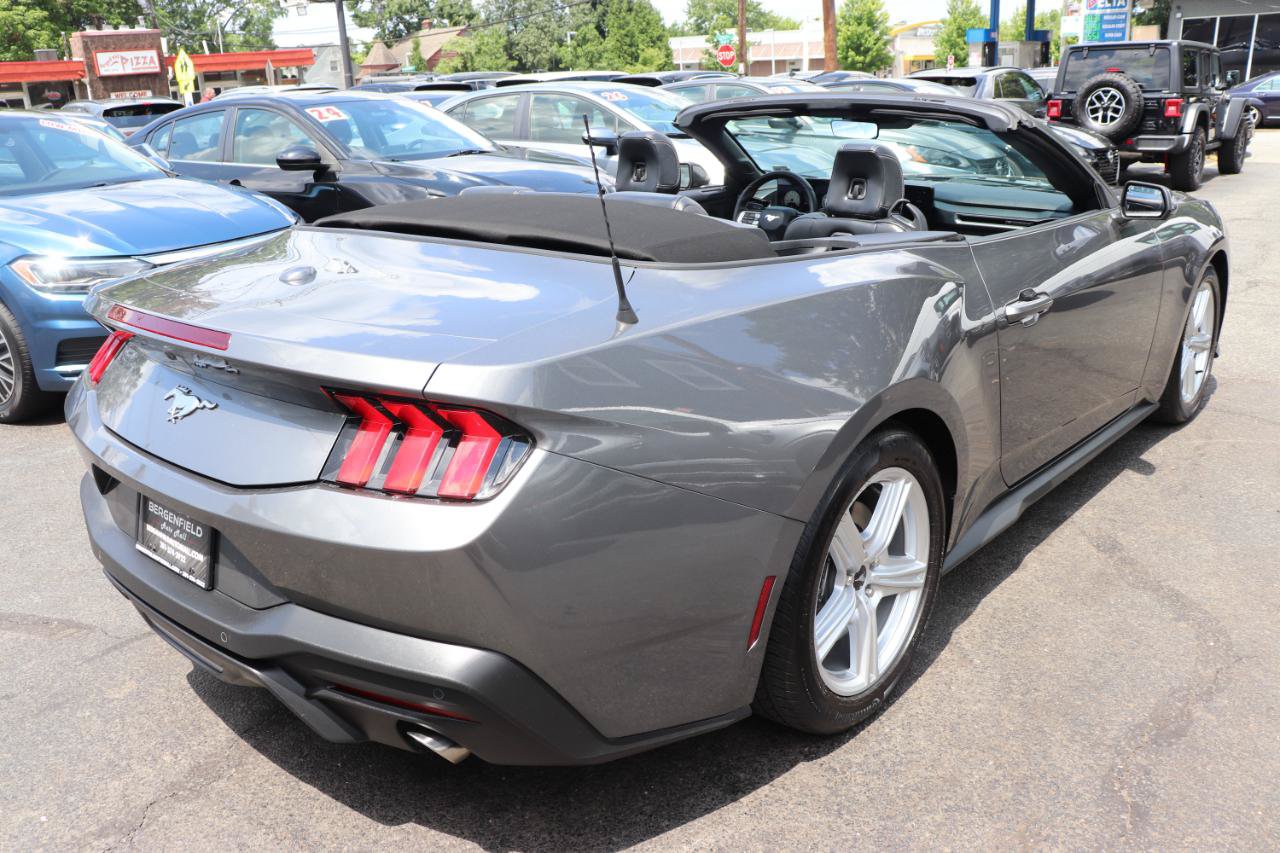 Used 2026 Ford Mustang Premium RWD image 5