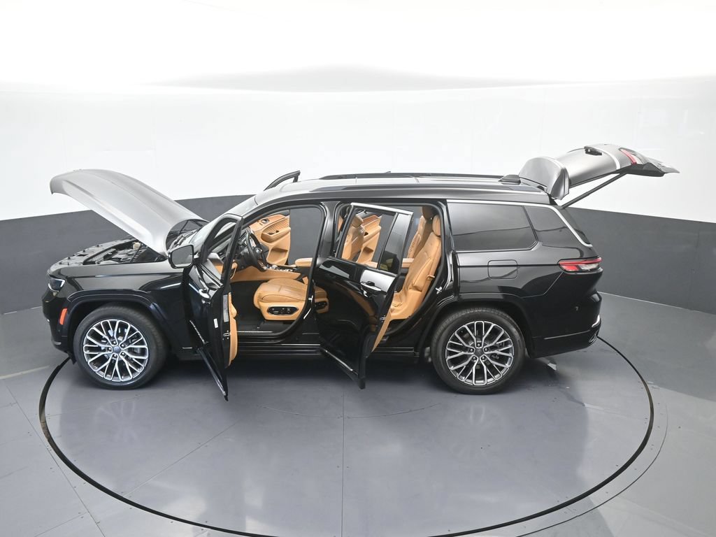 Used 2023 Jeep Grand Cherokee L Summit AWD/4WD image 76