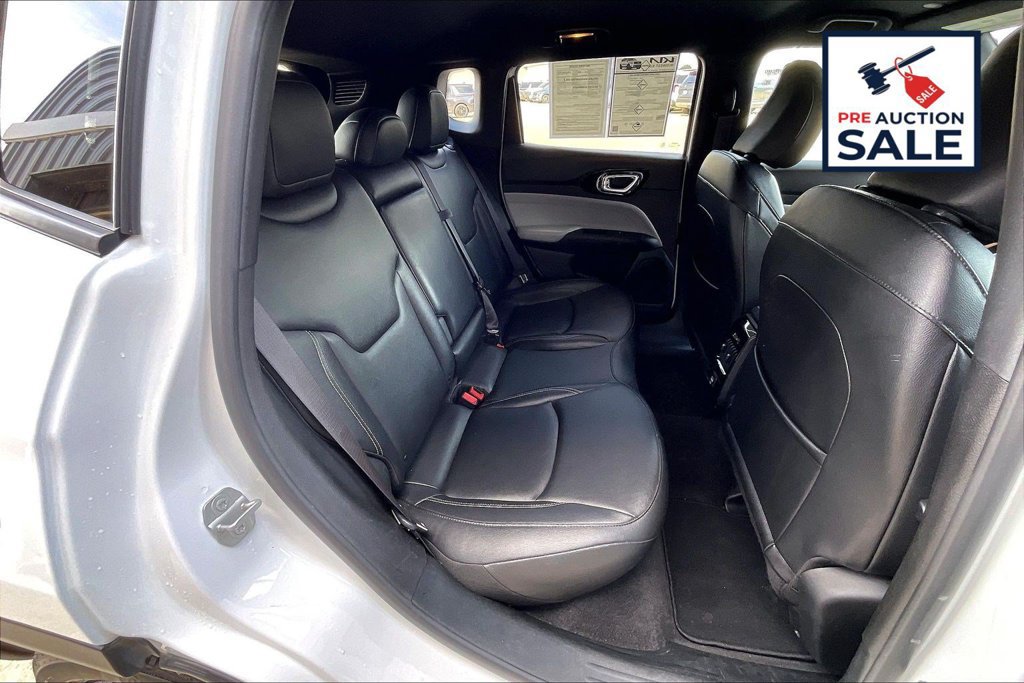 Used 2025 Jeep Compass Limited AWD/4WD image 27