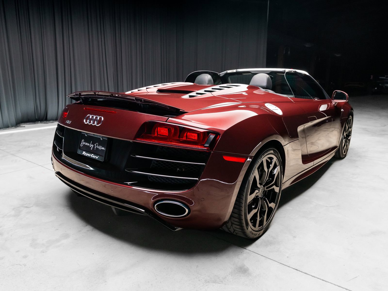 Used 2011 Audi R8 V10 image 18