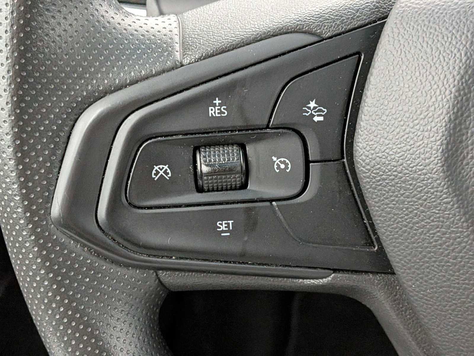 Used 2023 Chevrolet Bolt LT w/ Driver Confidence Package FWD image 23