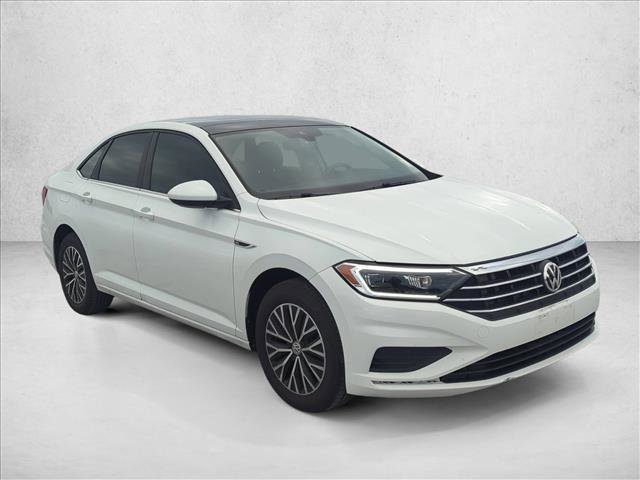Used 2019 Volkswagen Jetta SEL w/ Cold Weather Package FWD image 3