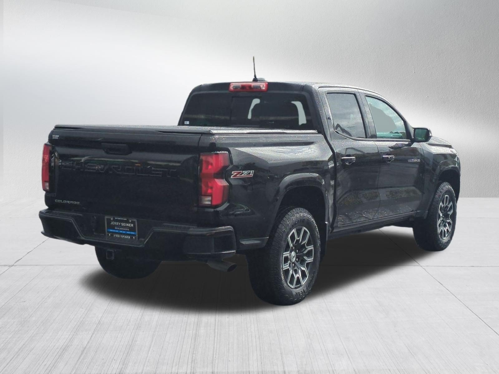 Certified 2023 Chevrolet Colorado Z71 w/ Advanced Trailering Package AWD/4WD image 6