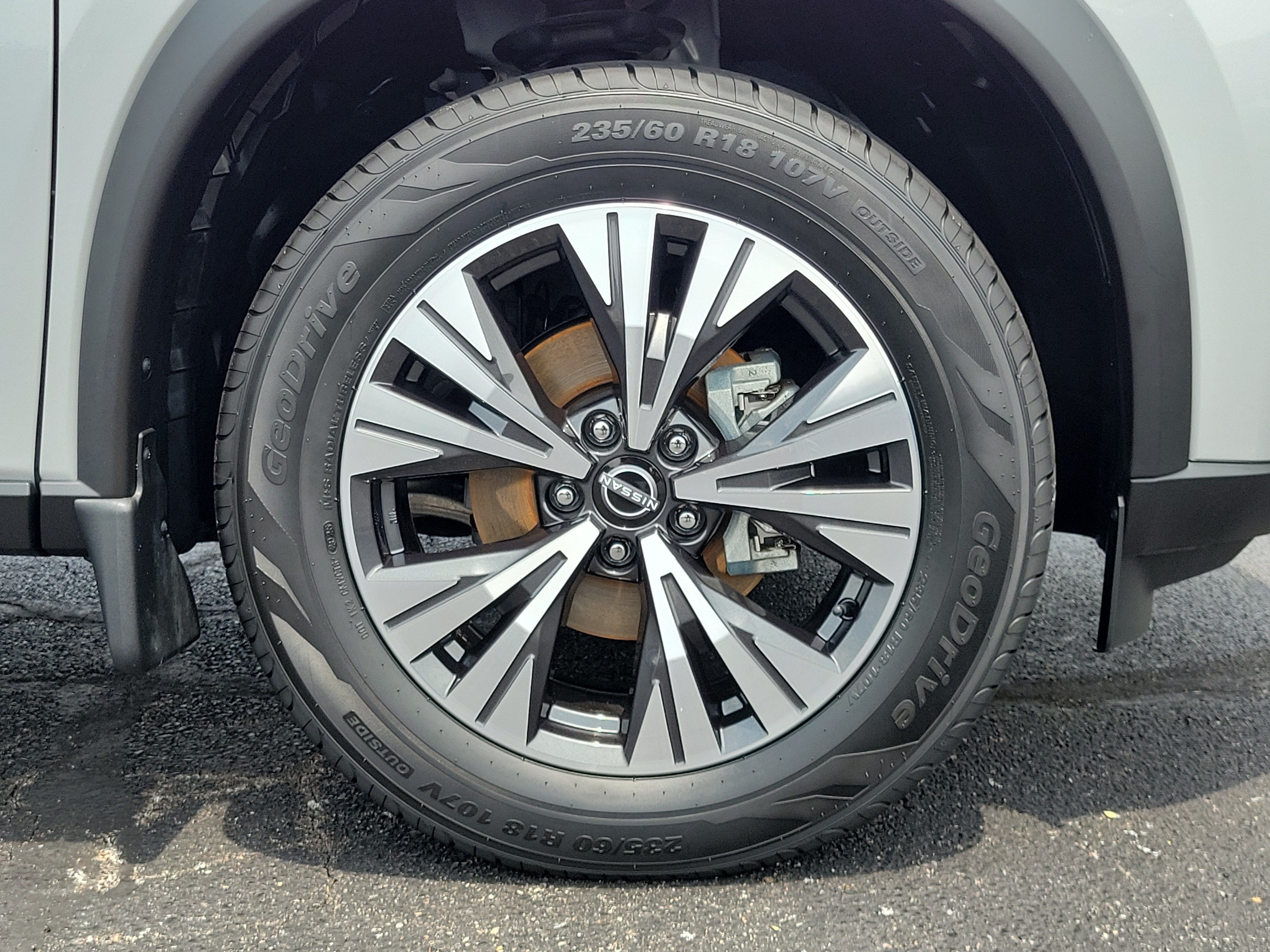 Certified 2023 Nissan Rogue SV AWD/4WD image 5