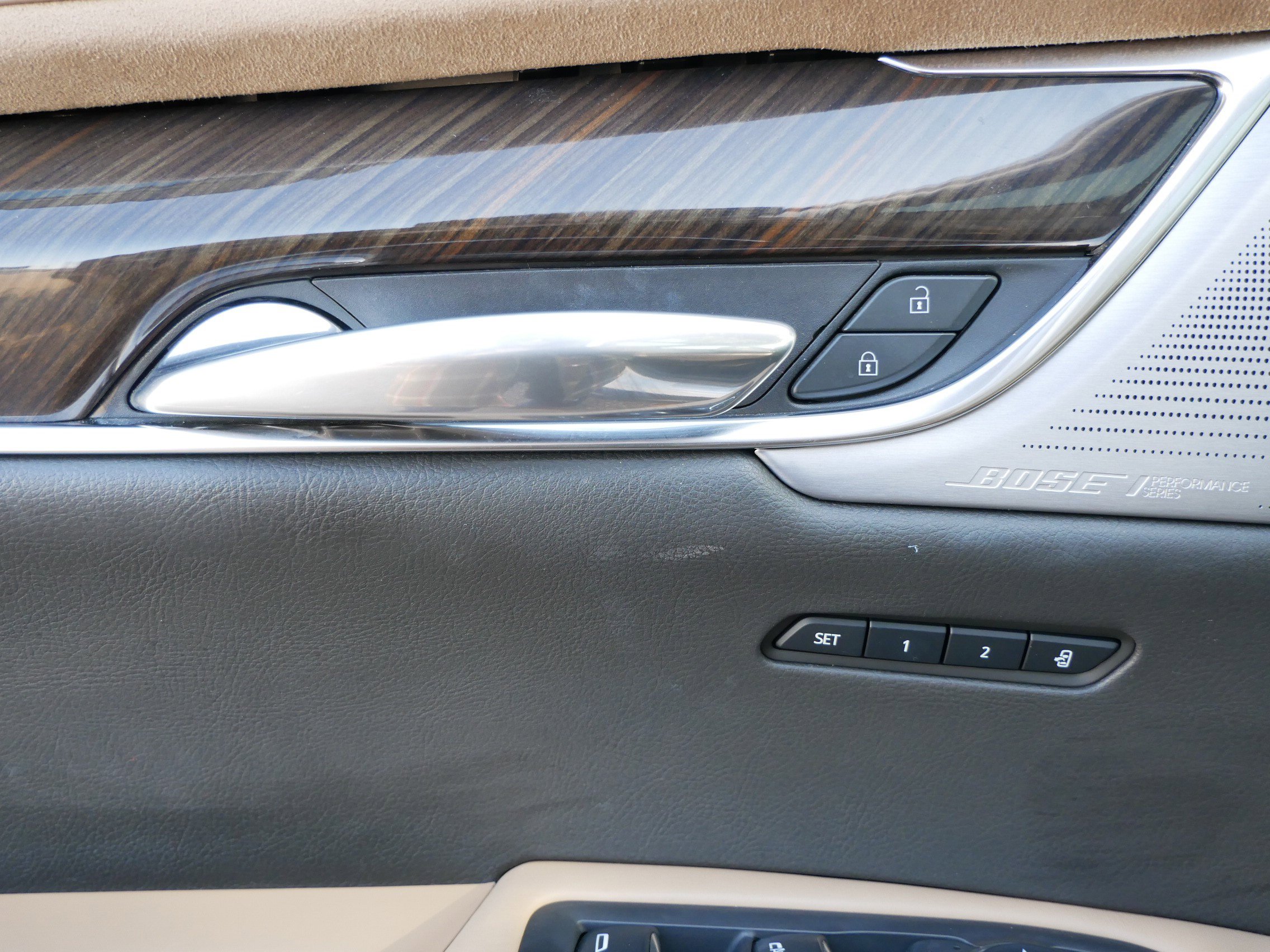 Used 2024 Cadillac XT6 Sport w/ Platinum Package image 15