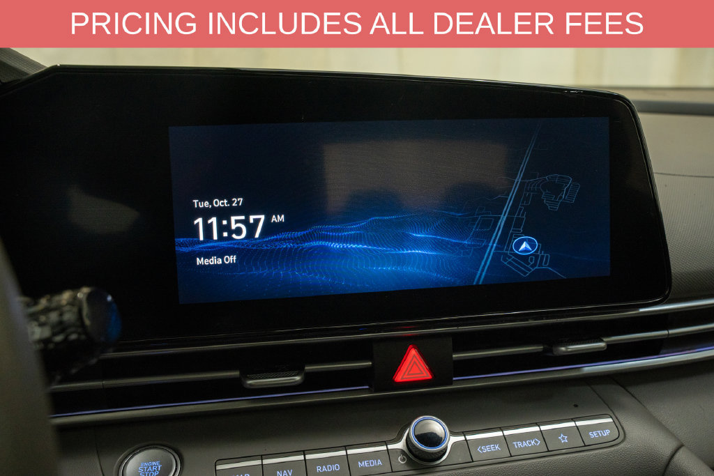 Used 2024 Hyundai Elantra SEL FWD image 12