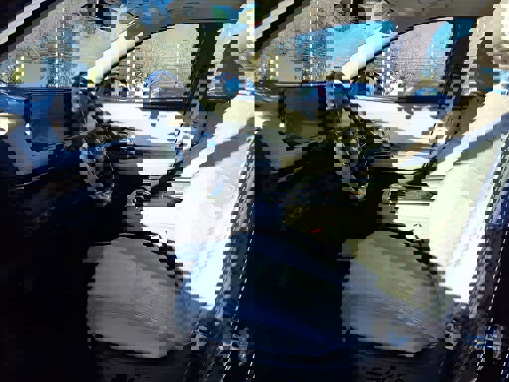 Certified 2023 Nissan Ariya FWD image 11