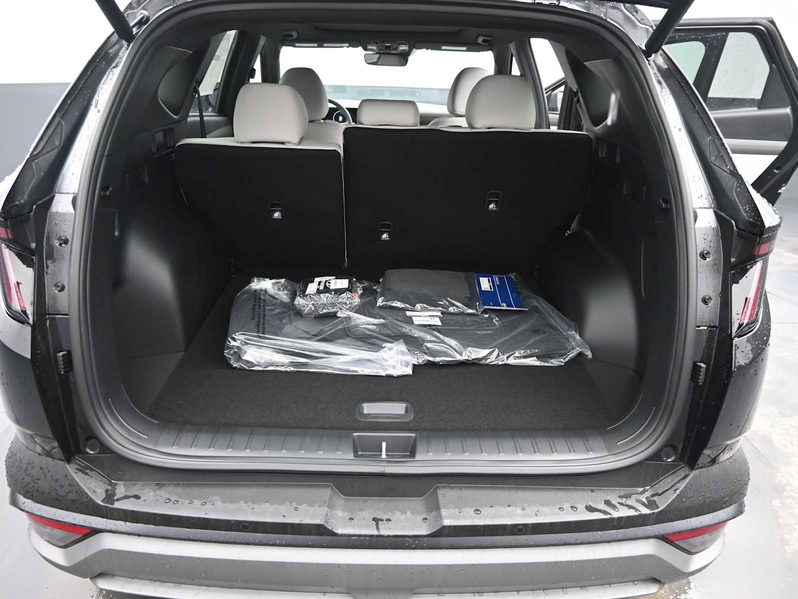 New 2026 Hyundai Tucson Limited image 13