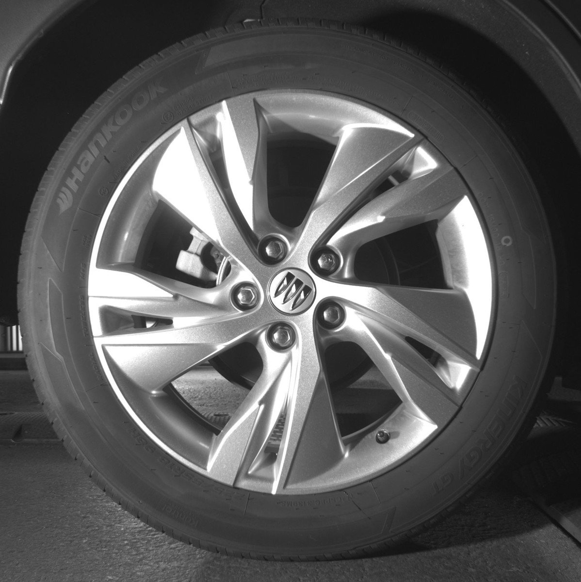 Used 2025 Buick Encore GX Preferred AWD/4WD image 15