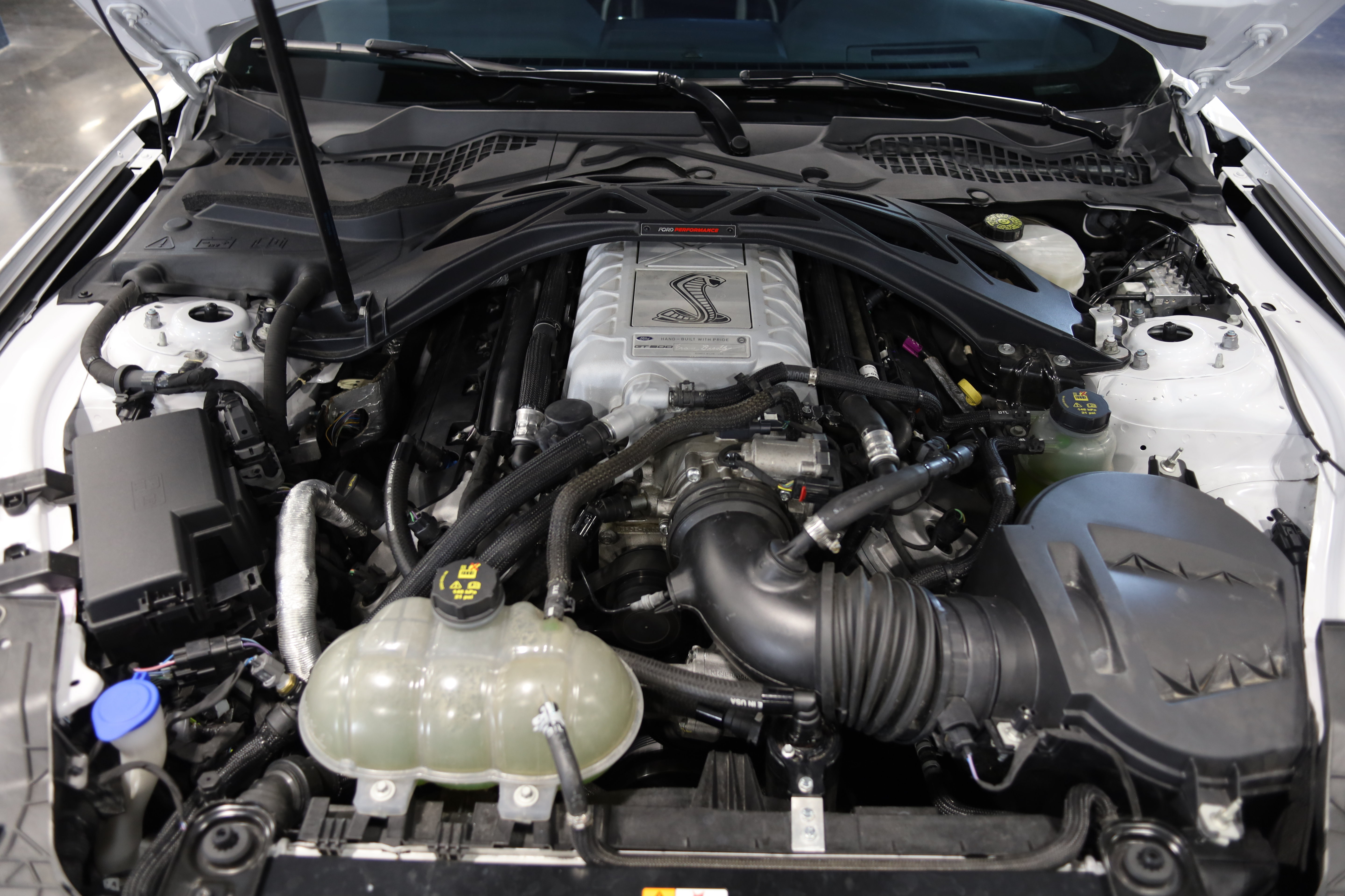 Used 2021 Ford Mustang Shelby GT500 w/ Carbon Fiber Track Pack RWD image 36