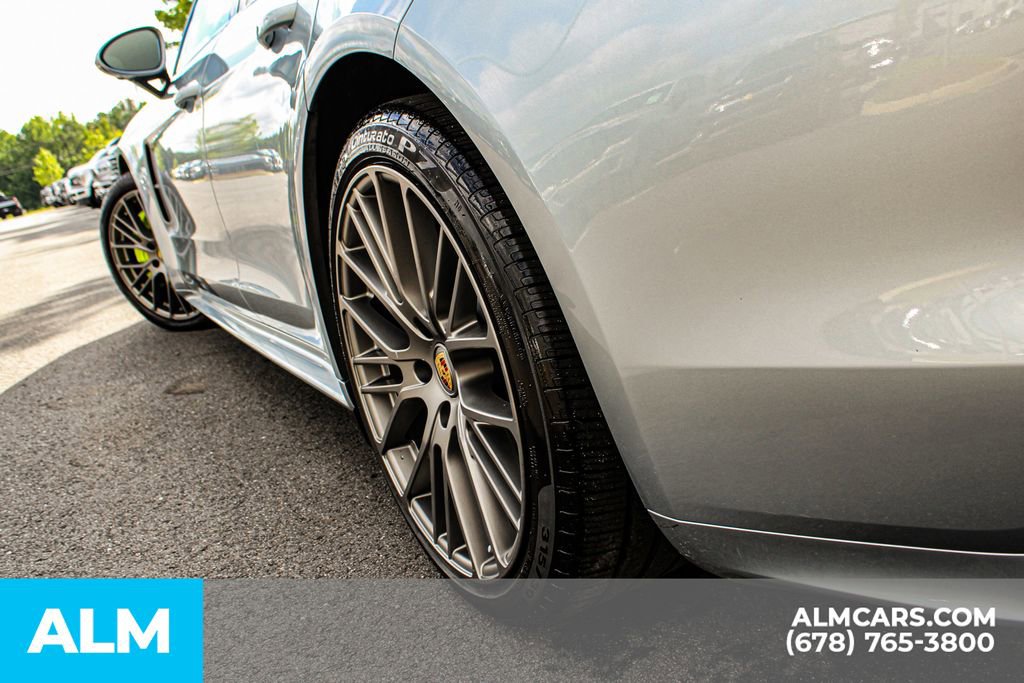 Used 2023 Porsche Panamera 4 Platinum Edition w/ Sportdesign Package image 15