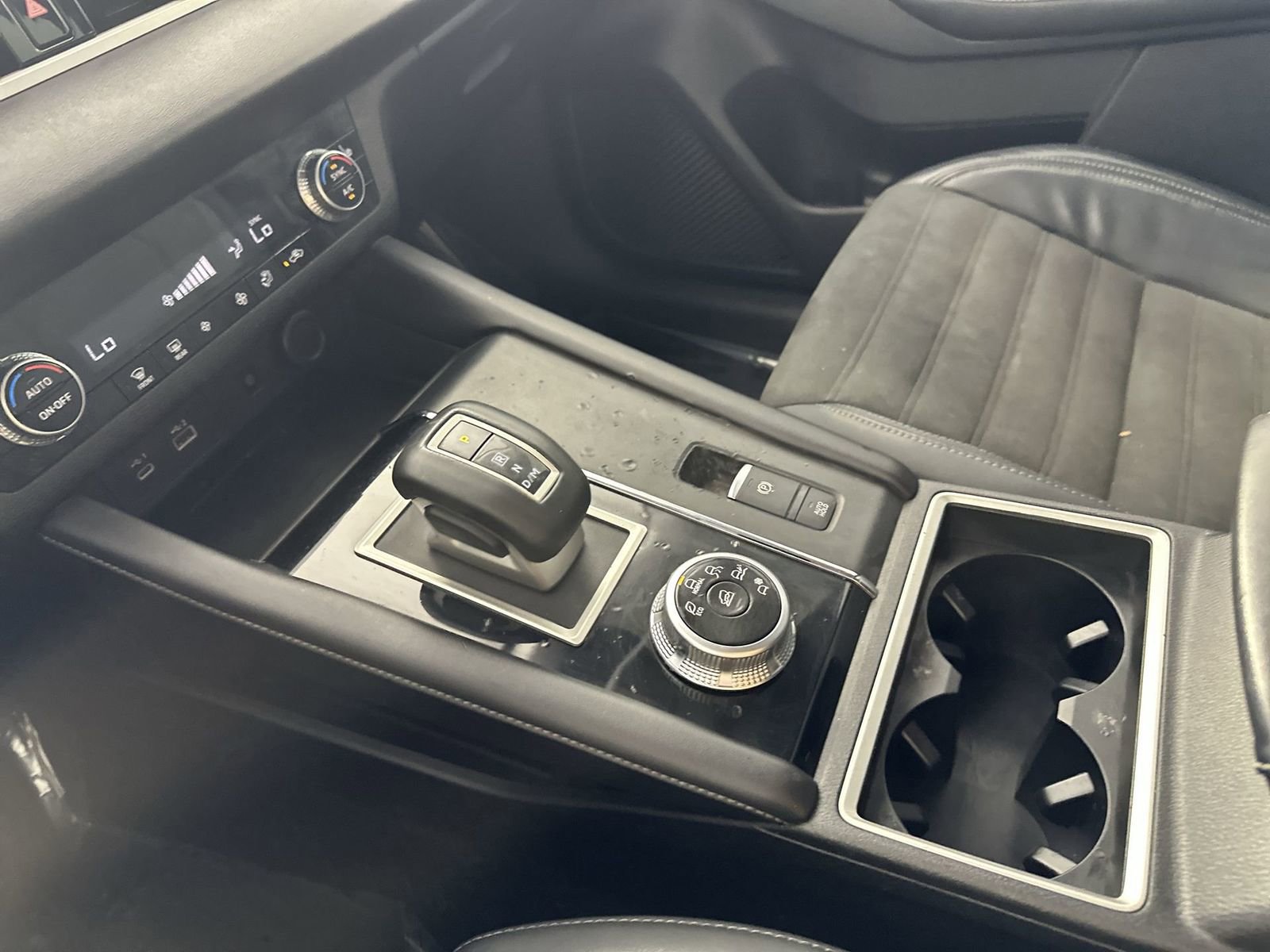 Used 2022 Mitsubishi Outlander SE image 21