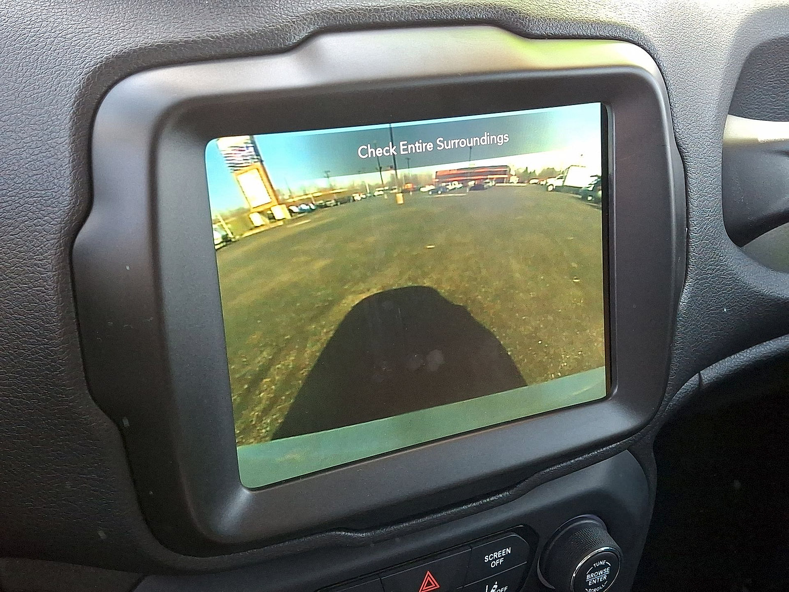 Used 2023 Jeep Renegade Latitude AWD/4WD image 15