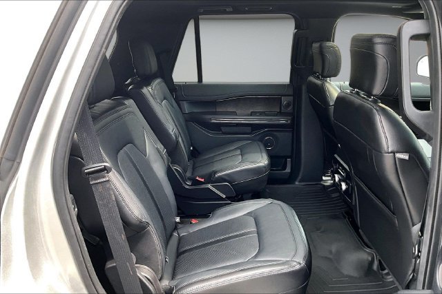 Used 2019 Ford Expedition Limited w/ Equipment Group 301A RWD image 25
