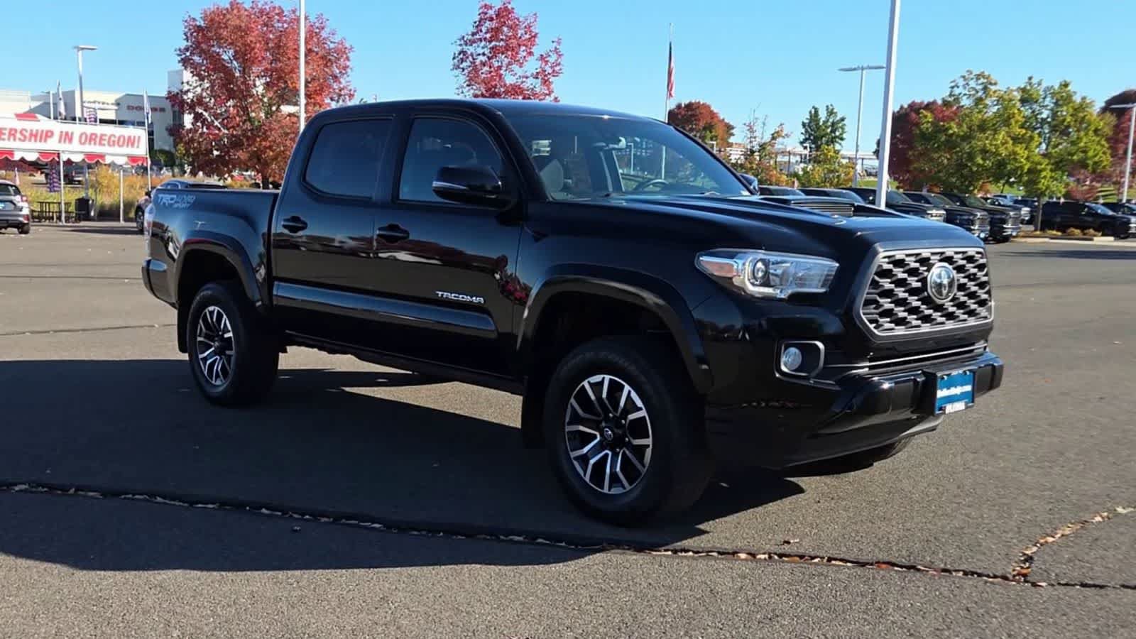 Used 2021 Toyota Tacoma TRD Sport AWD/4WD image 2