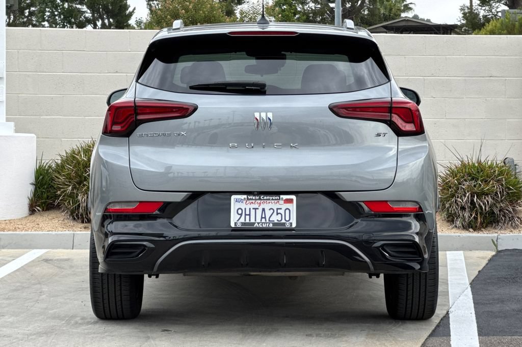 Used 2024 Buick Encore GX Sport Touring w/ Advanced Technology Package FWD image 8