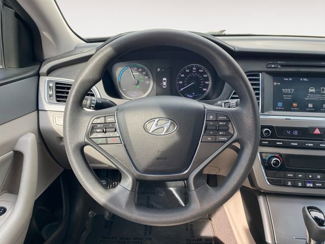 Used 2017 Hyundai Sonata SE image 12