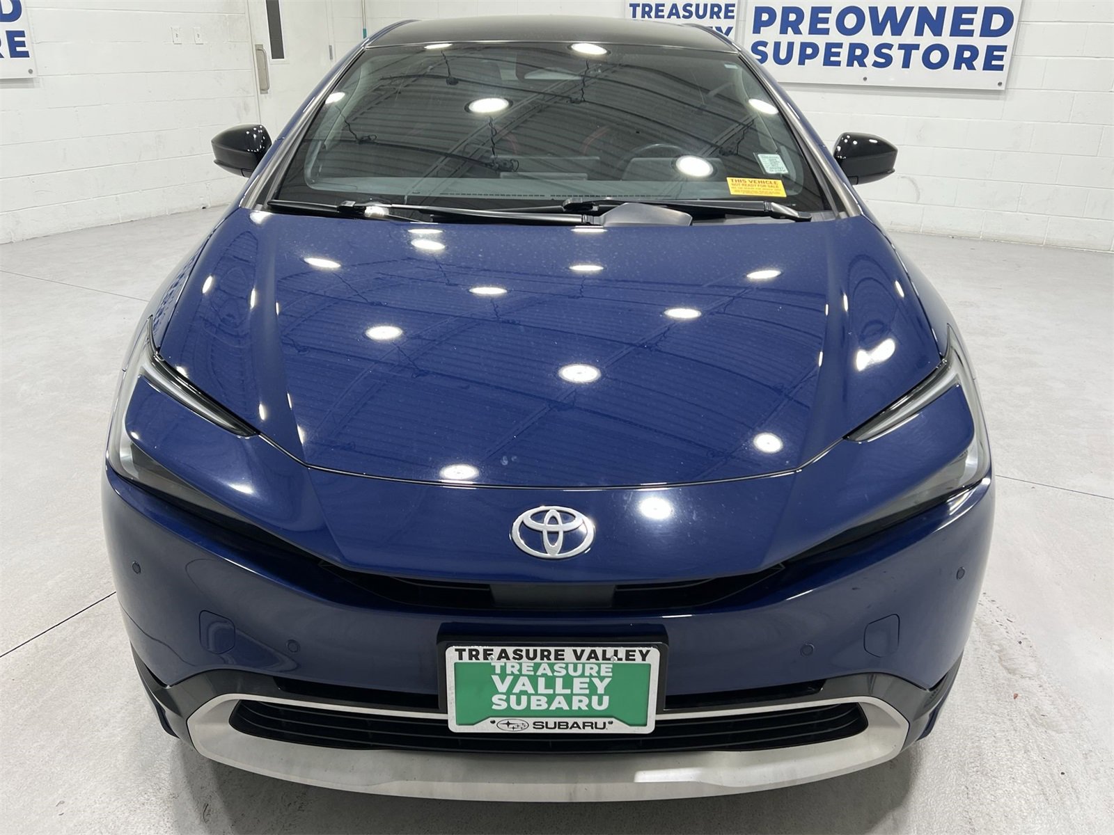 Used 2023 Toyota Prius Prime Premium image 3