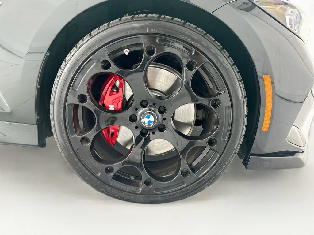 Used 2023 BMW 330e w/ M Sport Package RWD image 31