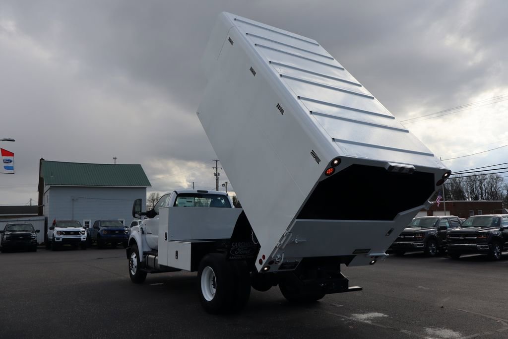 New 2027 Ford F750 2WD Regular Cab Super Duty image 23