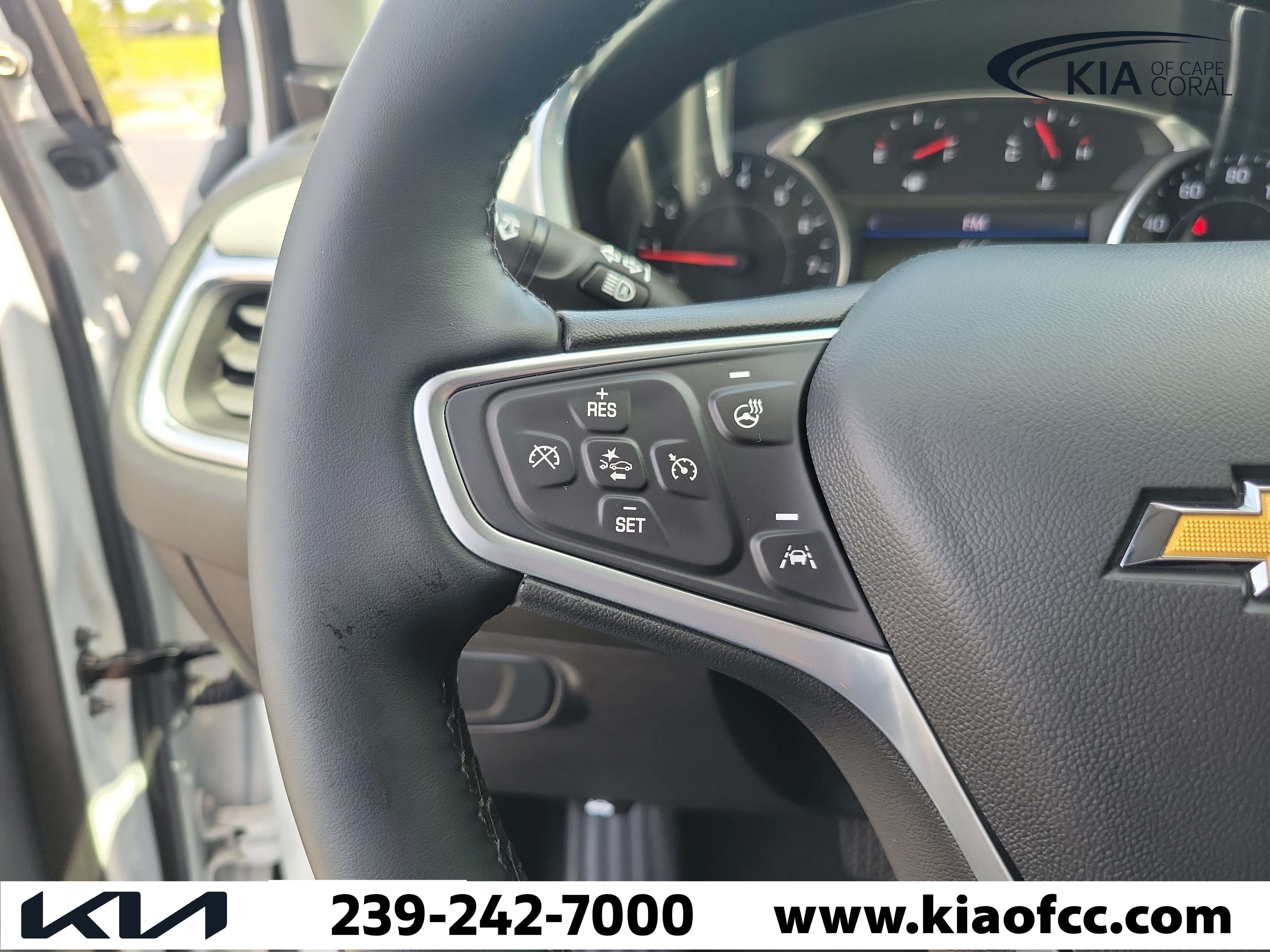 Used 2023 Chevrolet Equinox LT AWD/4WD image 24