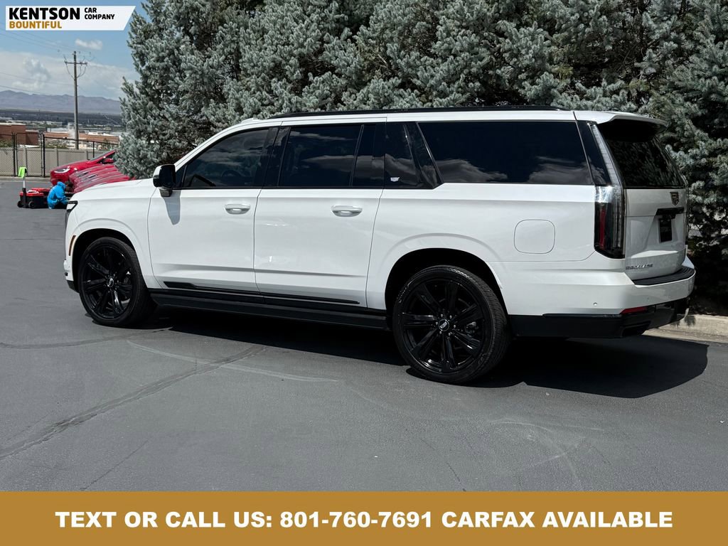 Used 2025 Cadillac Escalade ESV Sport Platinum AWD/4WD image 5