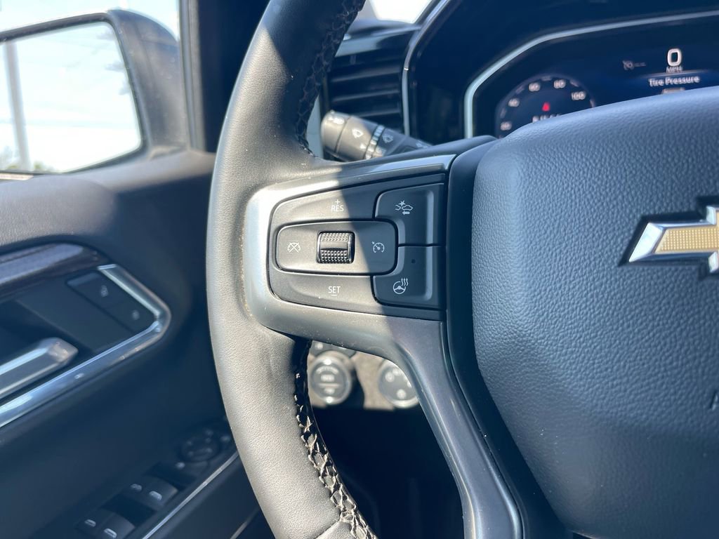 Used 2023 Chevrolet Silverado 1500 LT image 14