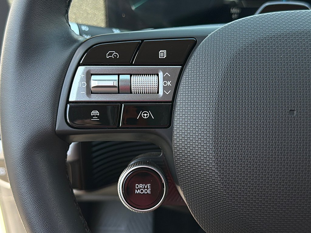 Certified 2025 Hyundai Ioniq 5 SE RWD image 17