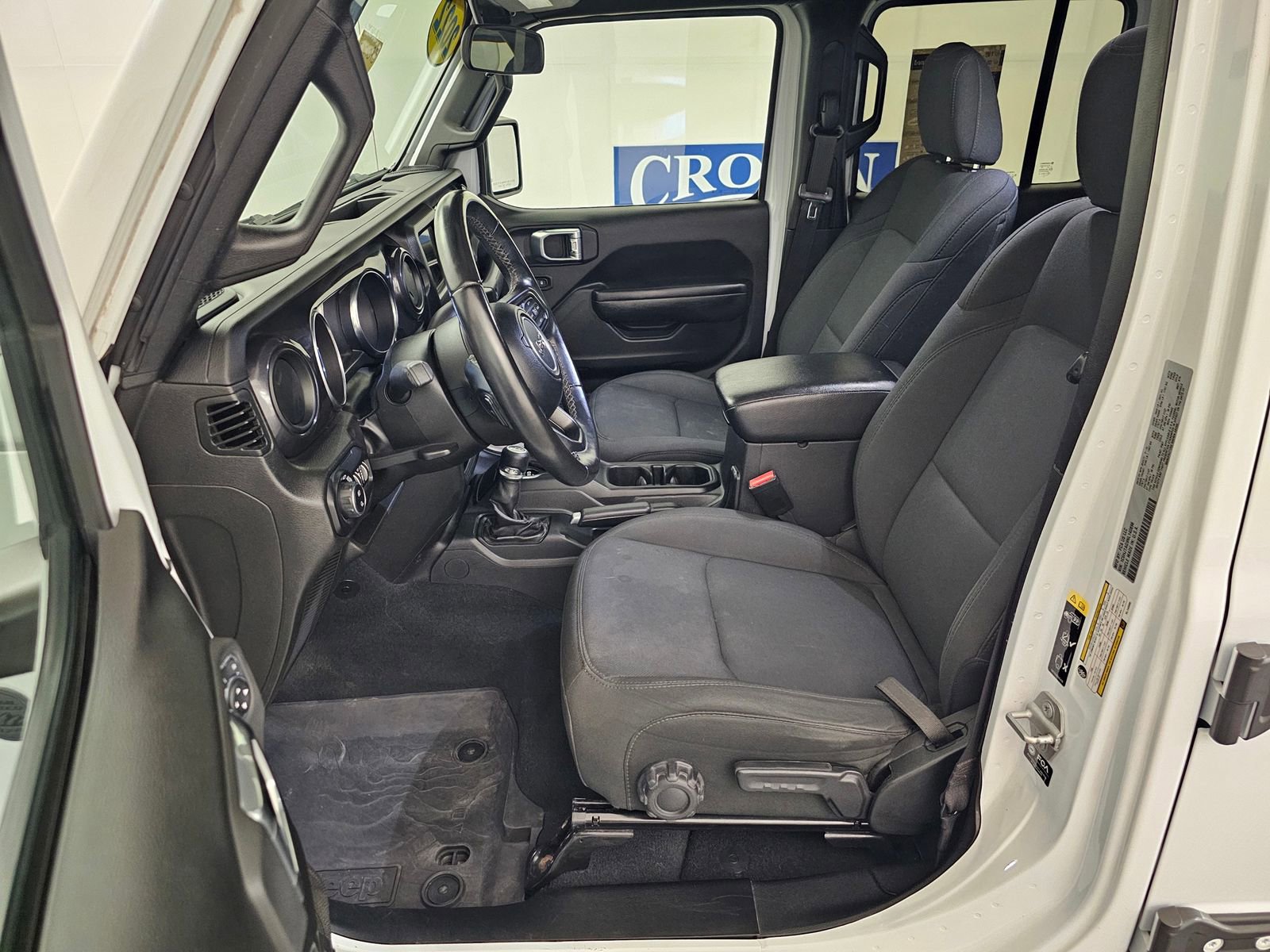 Used 2022 Jeep Gladiator Sport image 12