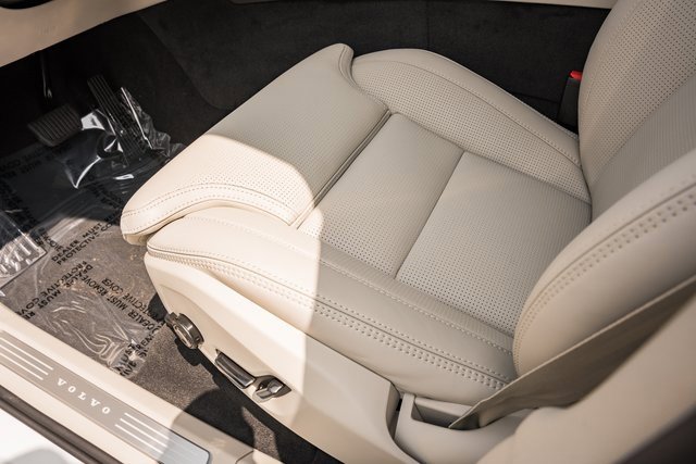 New 2026 Volvo XC90 T8 Ultra w/ Protection Package Premier image 28