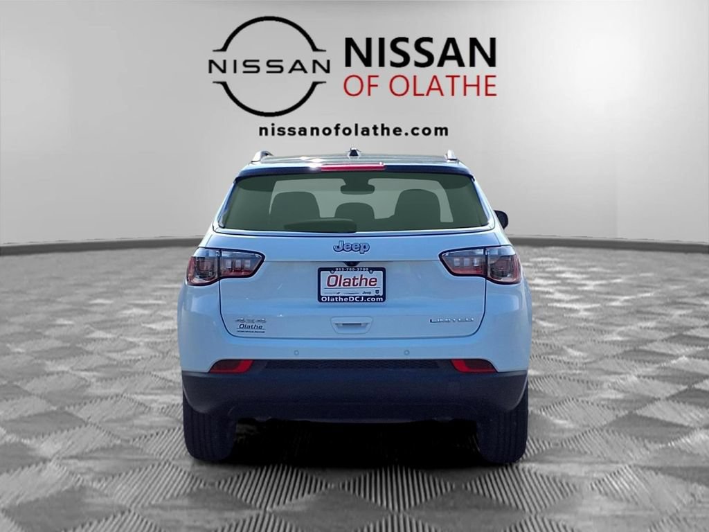 Used 2025 Jeep Compass Limited AWD/4WD image 27