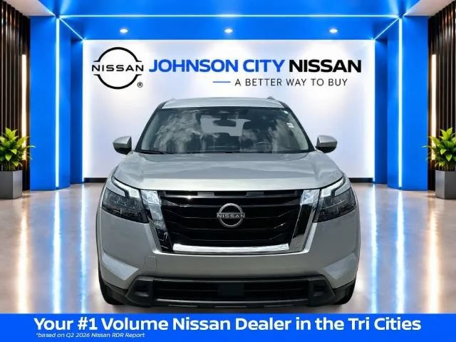 Certified 2025 Nissan Pathfinder SV AWD/4WD image 9
