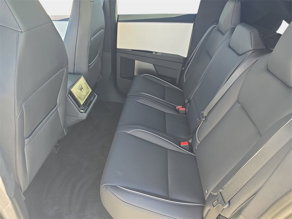 Used 2026 Tesla Cybertruck AWD Crew Cab image 16