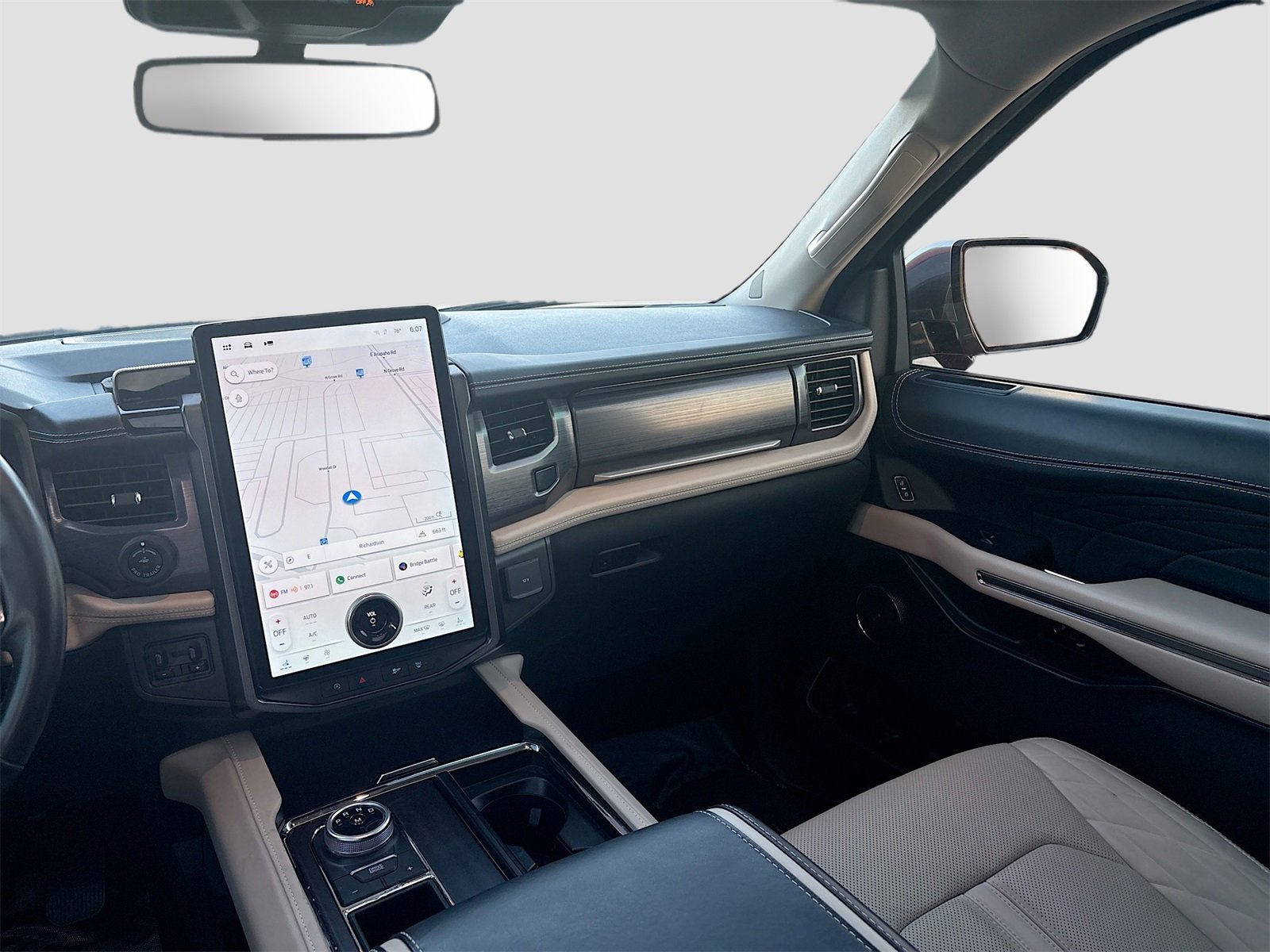 Used 2022 Ford Expedition Platinum image 25