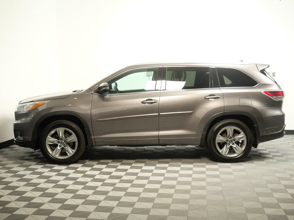 Used 2016 Toyota Highlander Limited AWD/4WD image 5