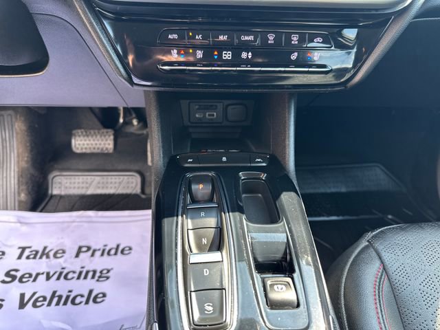 Used 2023 Chevrolet Bolt EUV Premier w/ Redline Edition image 16